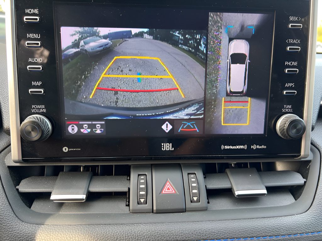 Used 2022 Toyota RAV4 XSE AWD/4WD image 26