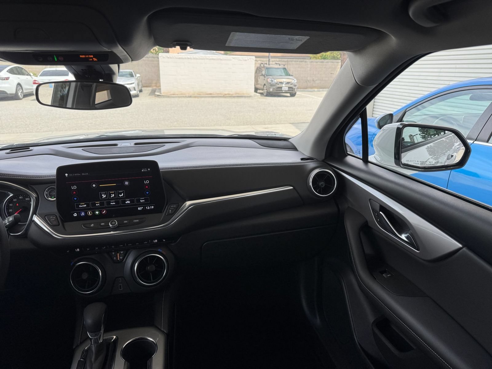 Used 2025 Chevrolet Blazer LT FWD image 37