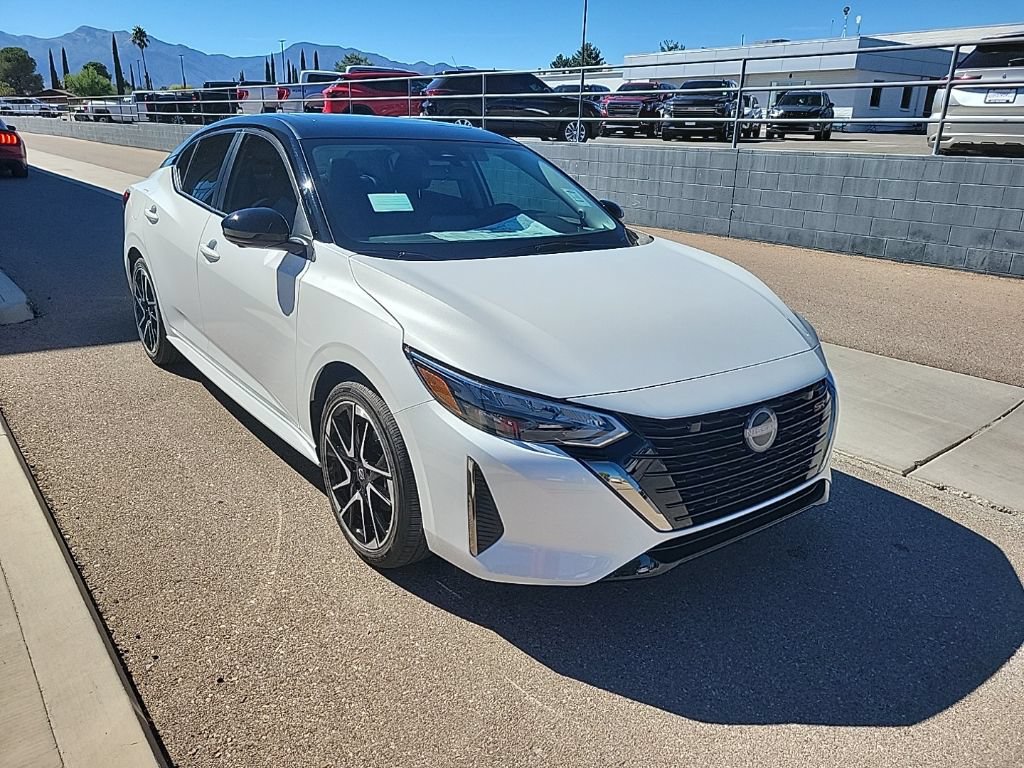 New 2025 Nissan Sentra SR w/ SR Premium Package FWD image 9