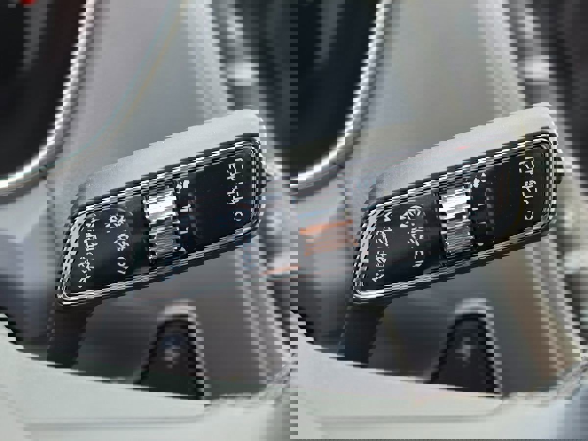 Used 2019 Lincoln Nautilus Reserve image 40