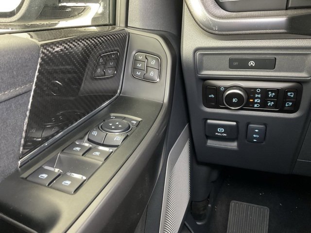 New 2025 Ford F150 Lariat w/ Equipment Group 502A High image 21