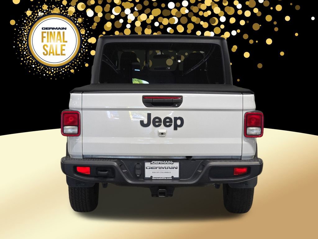 Used 2022 Jeep Gladiator Sport image 7