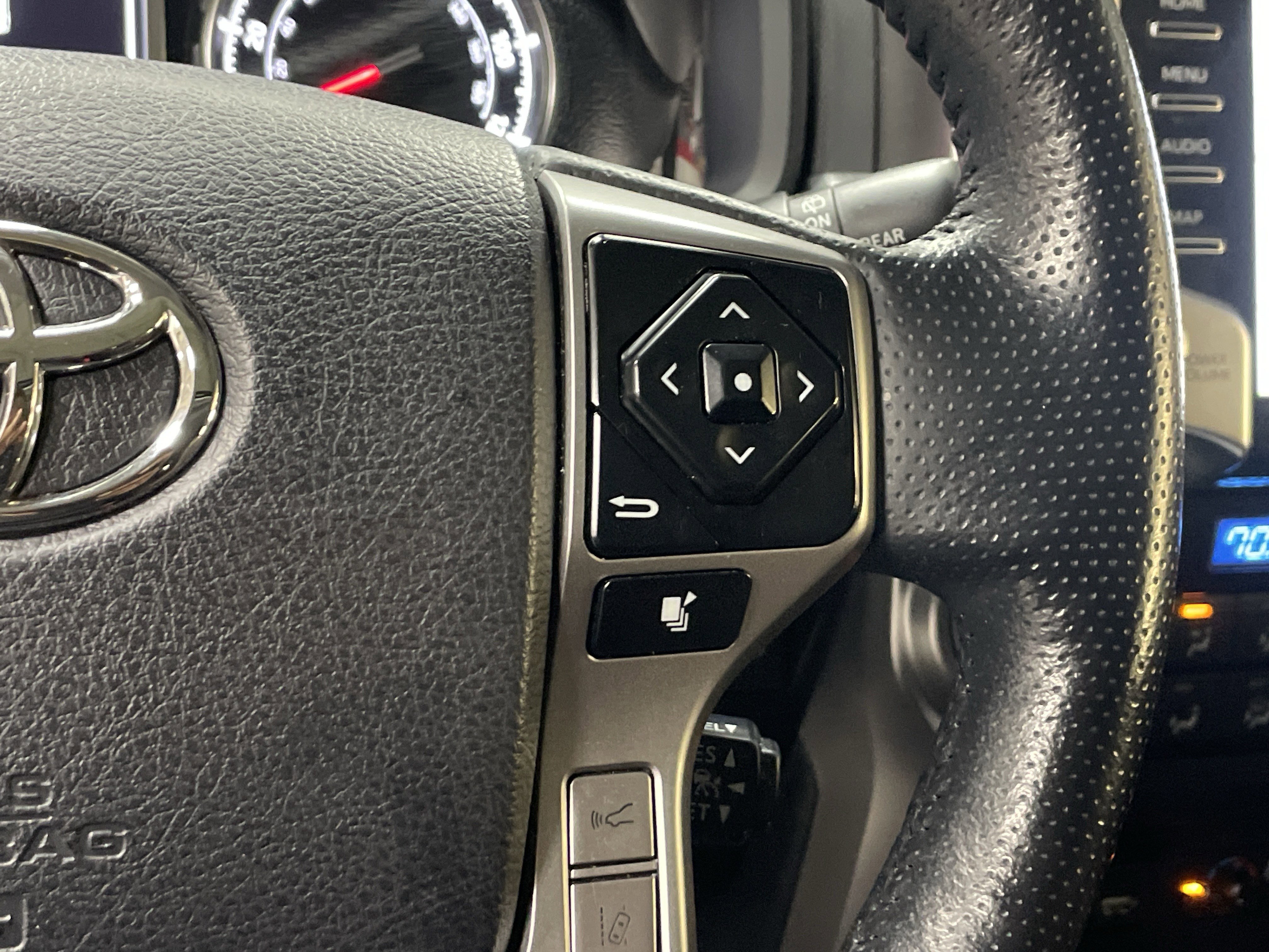 Used 2024 Toyota 4Runner Limited image 20