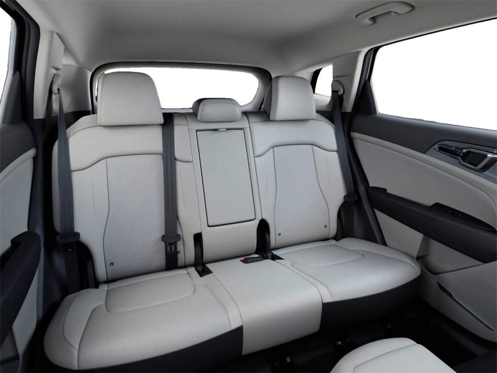 New 2026 Kia Sportage EX image 16