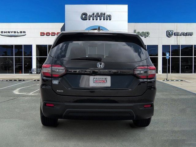 Used 2023 Honda Pilot LX image 8