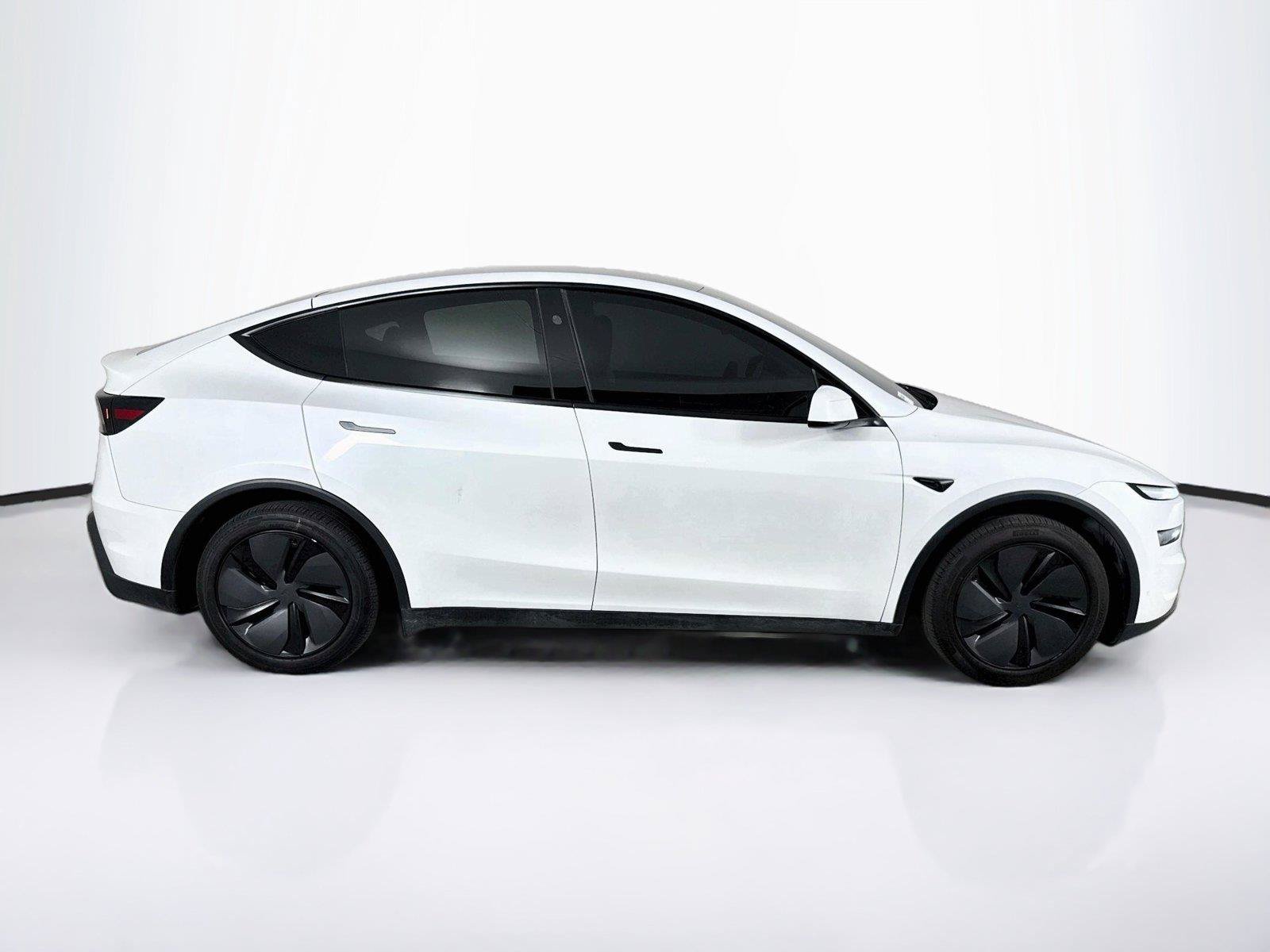 Used 2026 Tesla Model Y Long Range AWD/4WD image 5