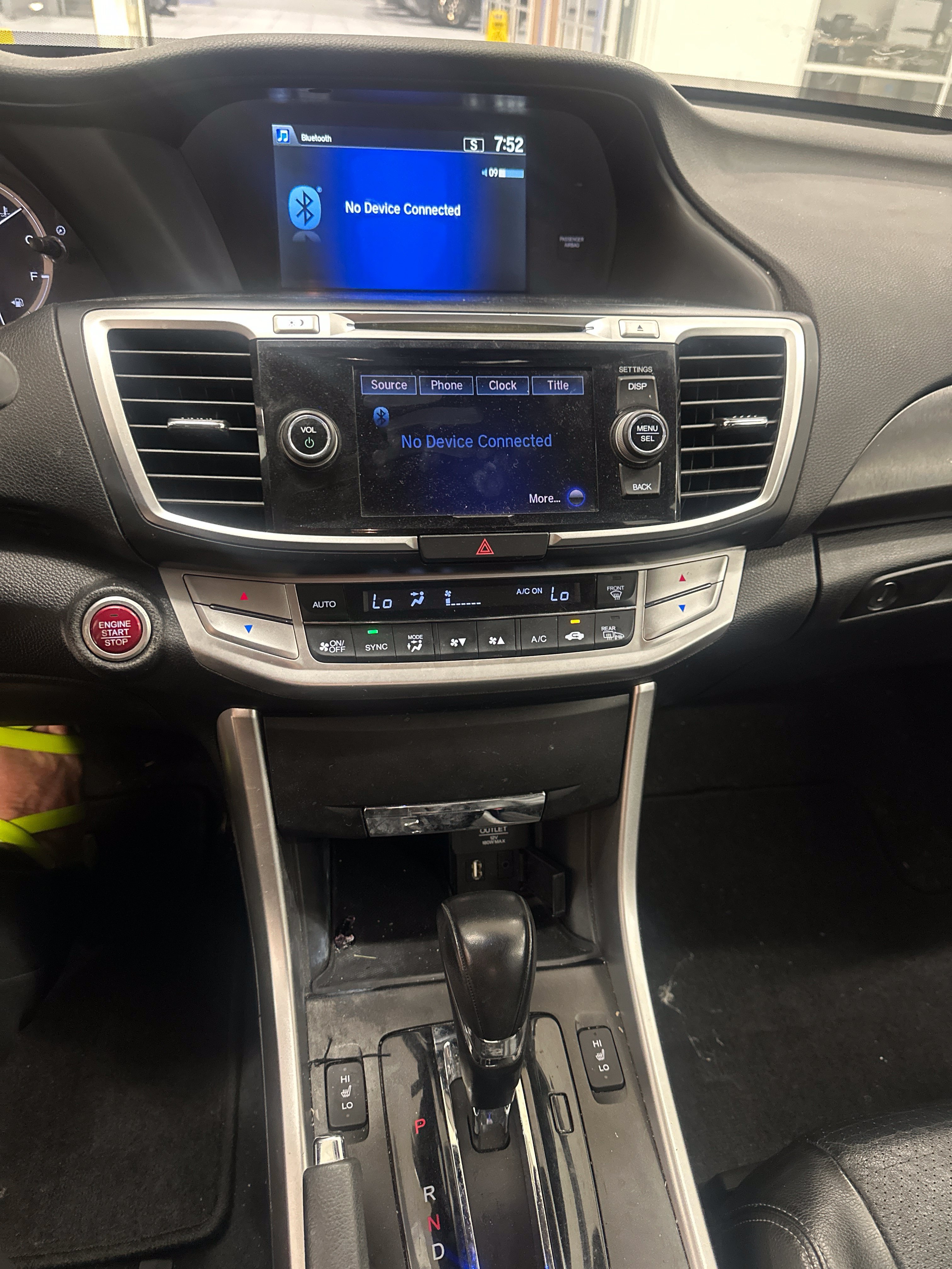 Used 2015 Honda Accord EX-L image 2