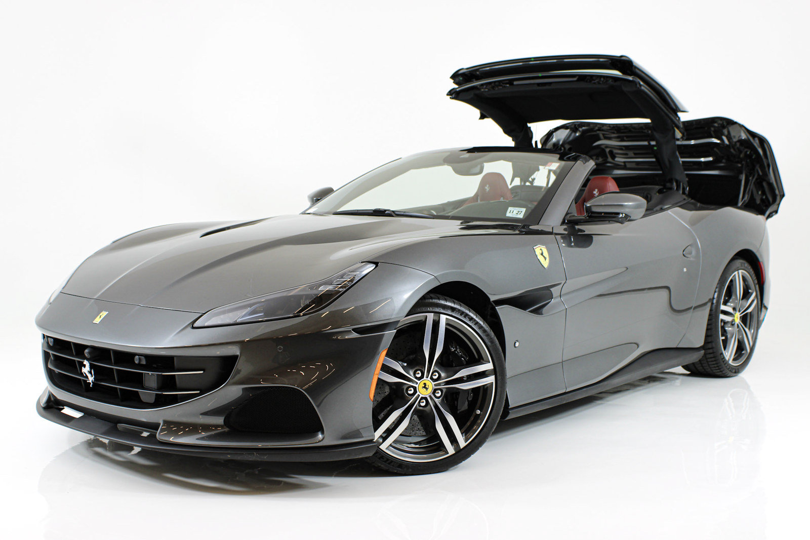 Certified 2022 Ferrari Portofino M RWD image 66