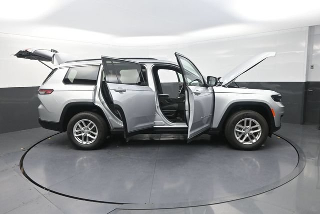 Used 2025 Jeep Grand Cherokee L Laredo AWD/4WD image 37