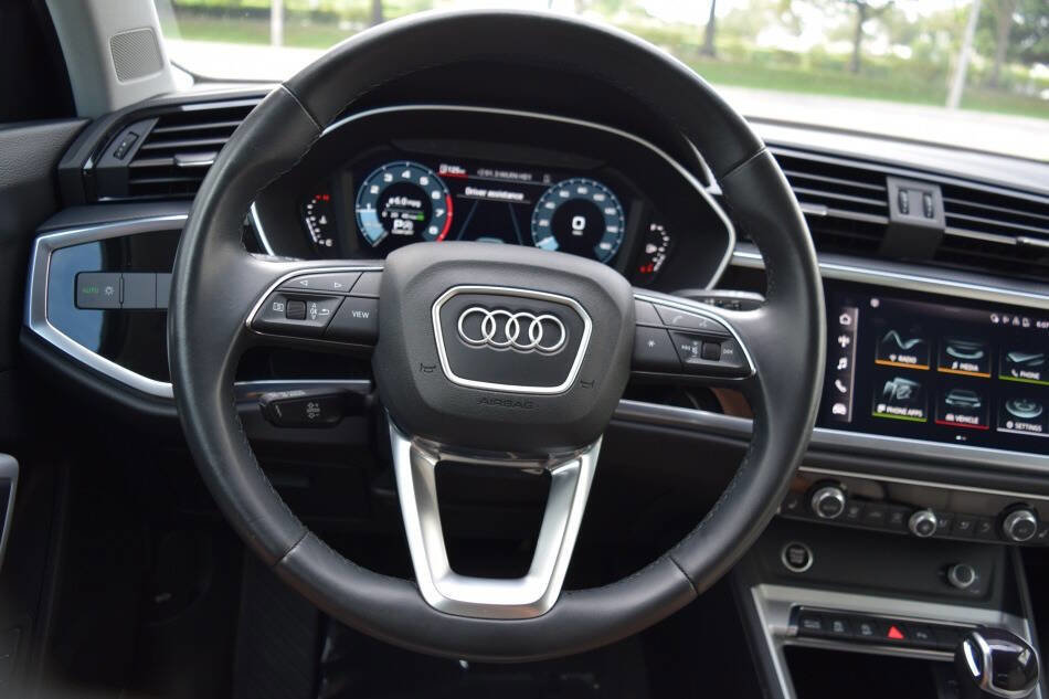 Used 2022 Audi Q3 2.0T Premium w/ Convenience Package AWD/4WD image 65