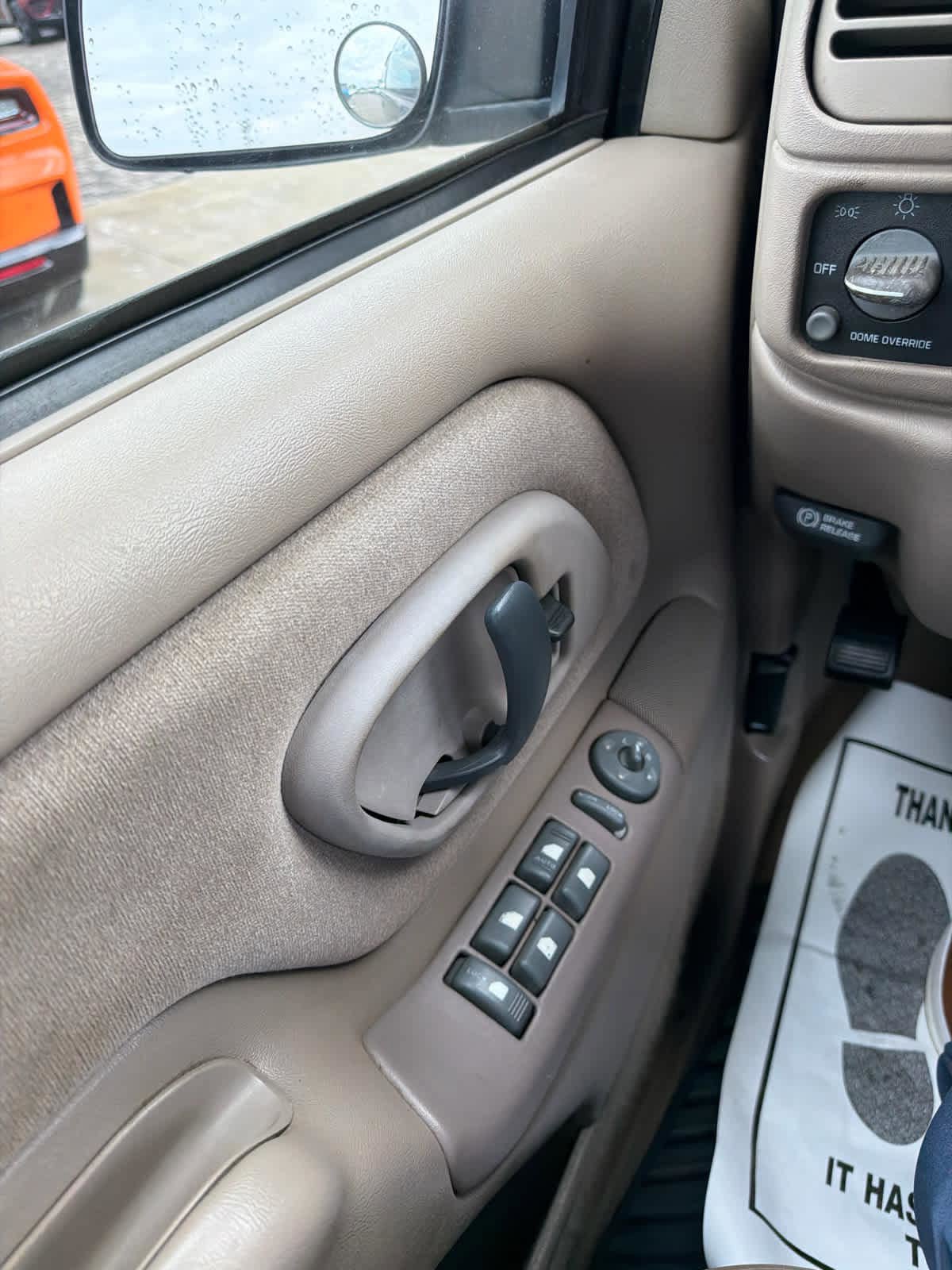 Used 1997 GMC Yukon 4WD 4-Door w/ Marketing Opt Pkg 5 image 16