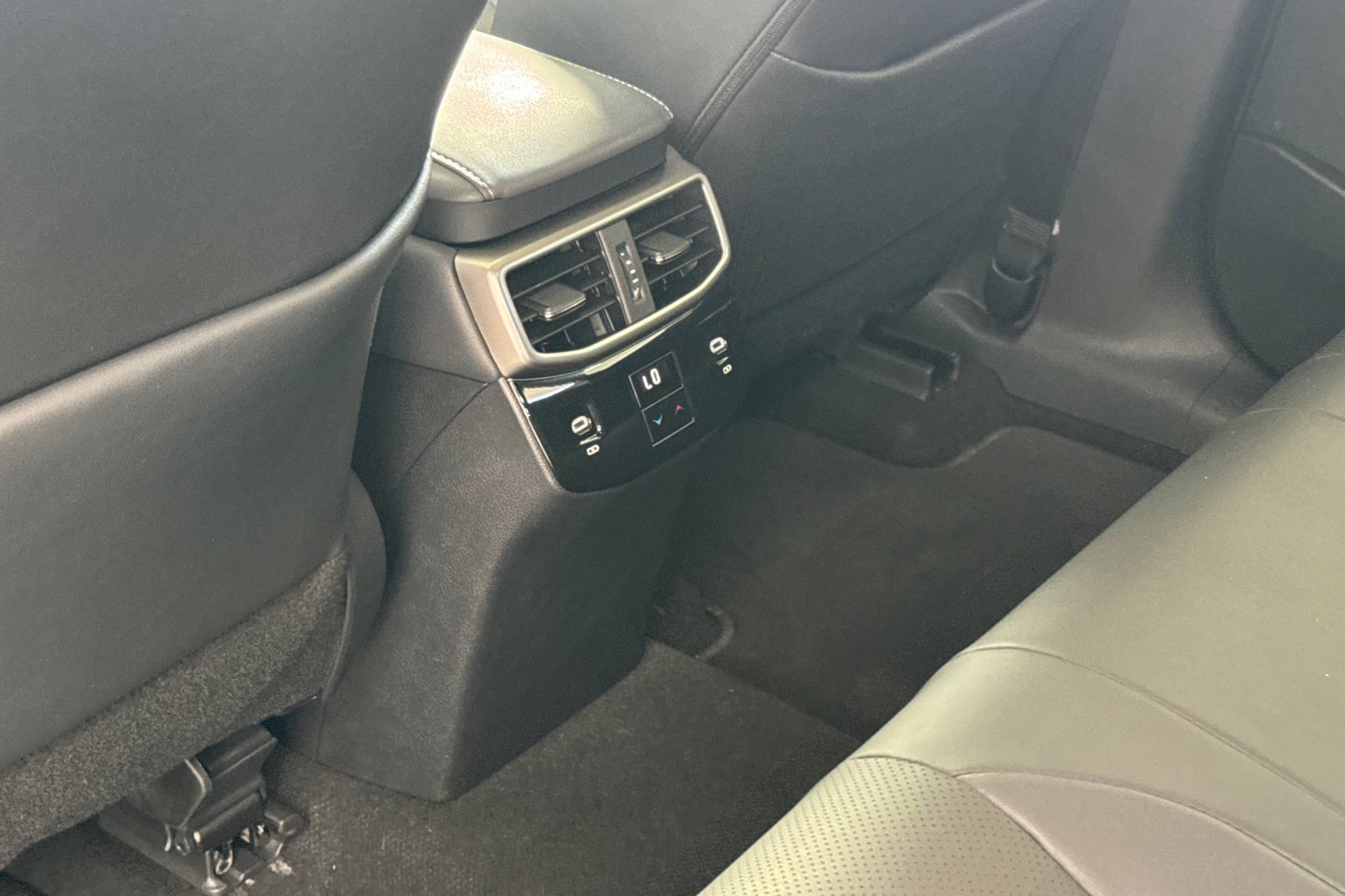 Certified 2025 Lexus RX 350 FWD w/ Technology Package image 16