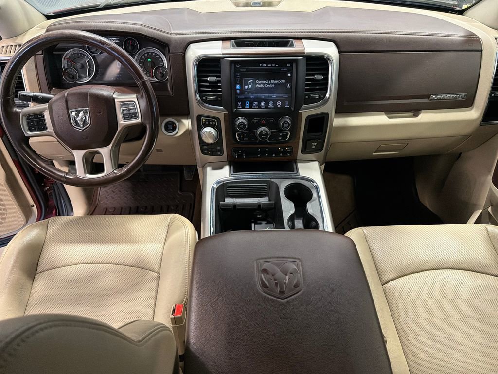 Used 2016 RAM 1500 Laramie w/ Convenience Group AWD/4WD image 4
