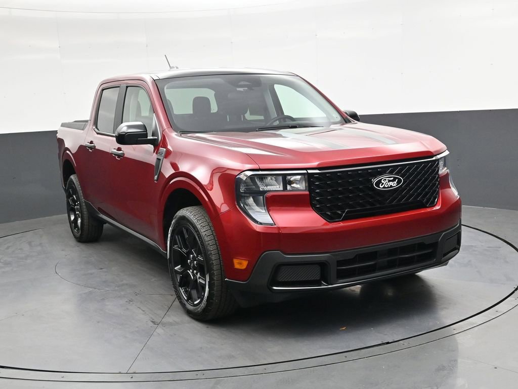 Used 2025 Ford Maverick XLT w/ Equipment Group 301A AWD/4WD image 1