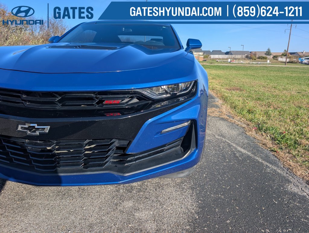 Used 2019 Chevrolet Camaro SS image 7