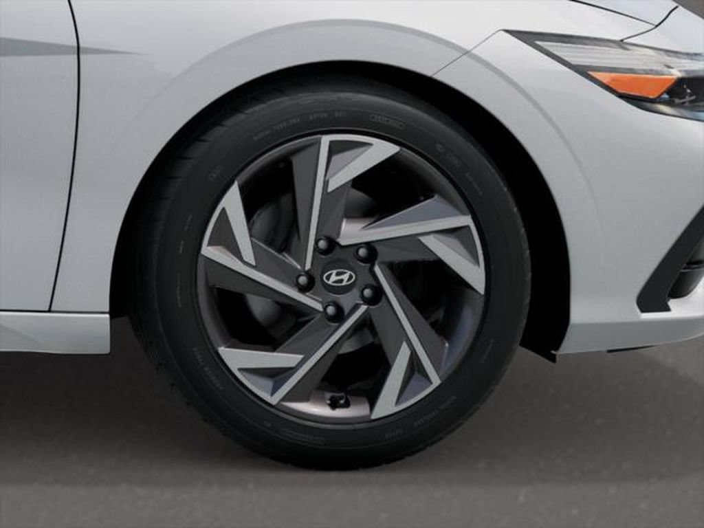 New 2026 Hyundai Elantra Limited FWD image 8