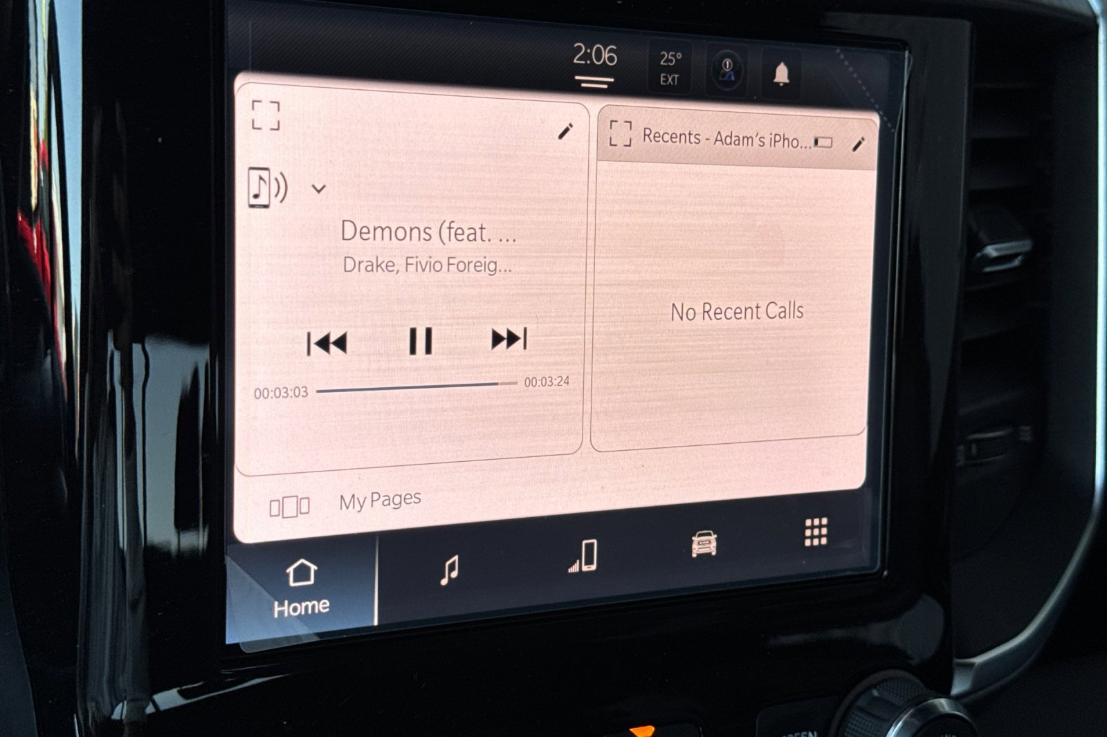 New 2026 RAM 1500 Express AWD/4WD image 16
