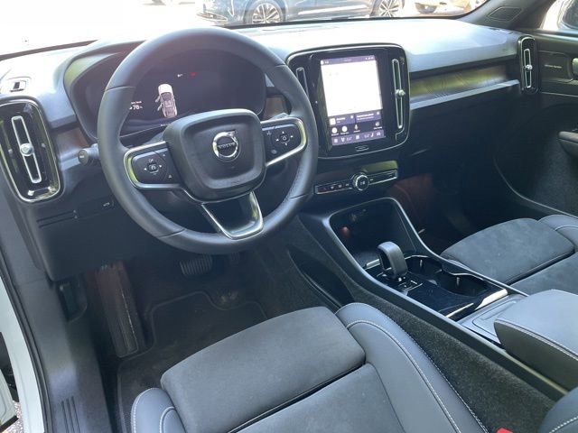 Certified 2023 Volvo C40 P8 Recharge Ultimate AWD/4WD image 11