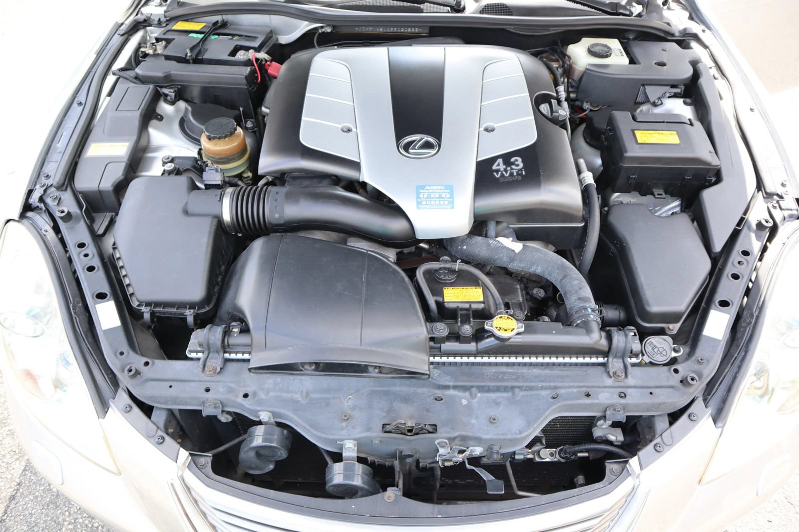 Used 2009 Lexus SC 430 Convertible RWD image 28