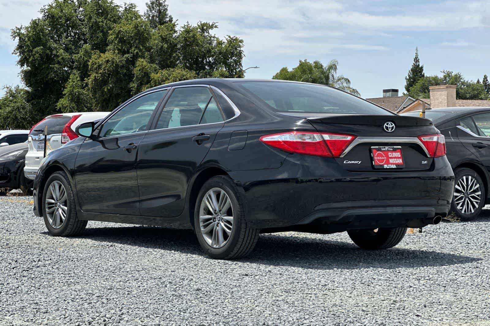 Used 2016 Toyota Camry SE FWD image 7