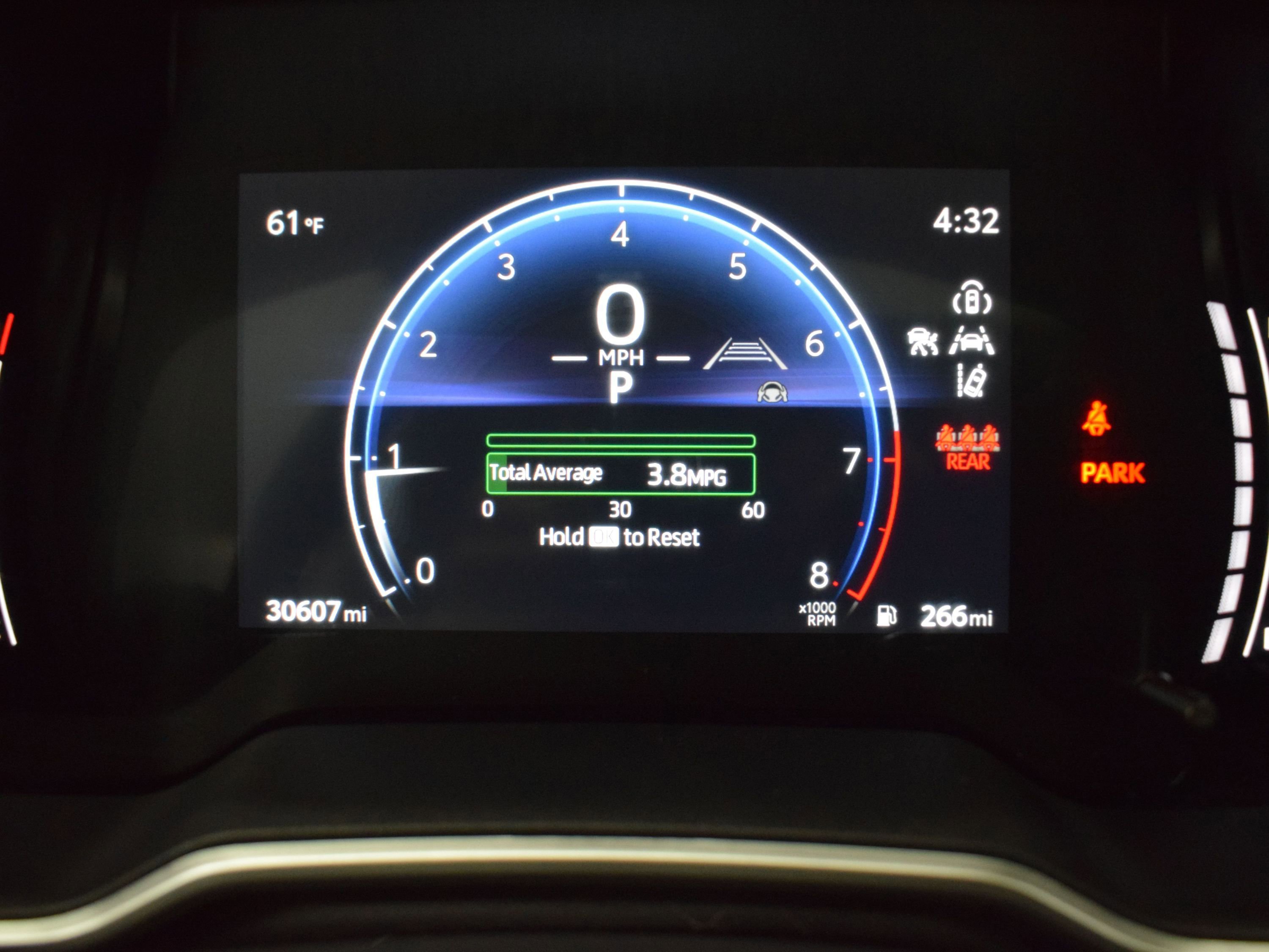 Used 2024 Toyota Corolla Cross XLE w/ Convenience Package image 18