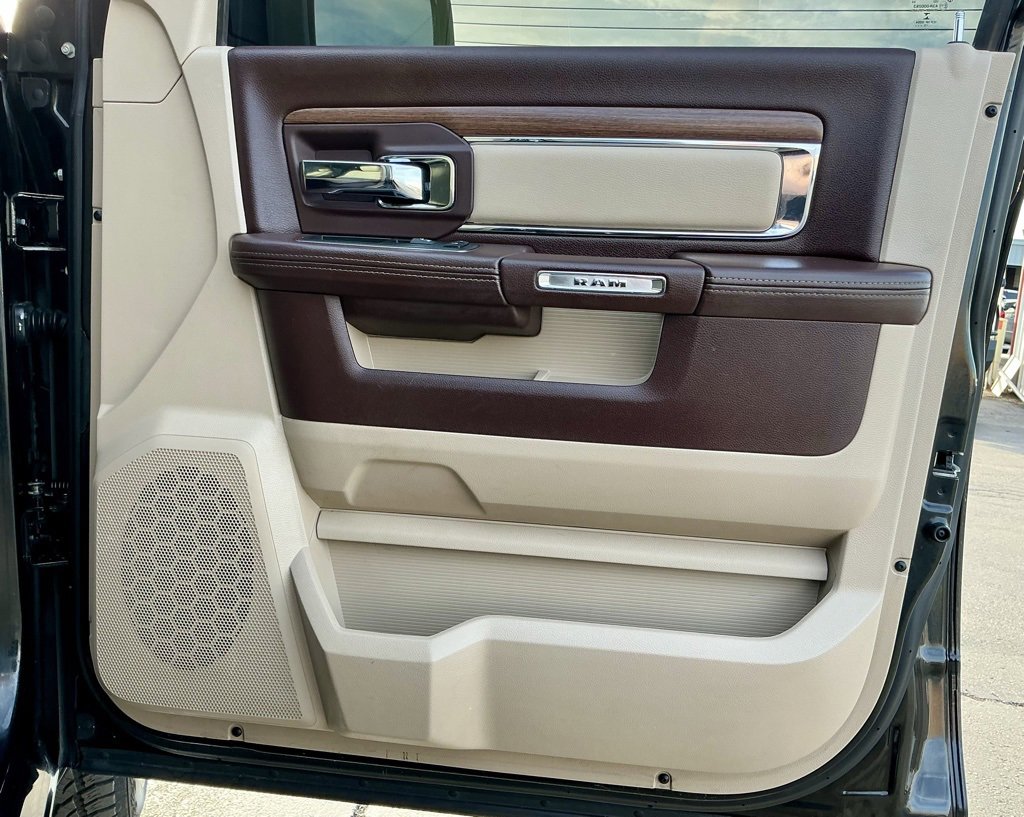 Used 2016 RAM 1500 Laramie w/ Convenience Group image 22