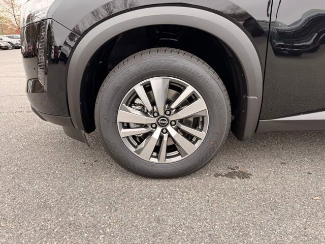 New 2026 Nissan Pathfinder SL image 9