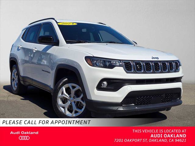Used 2024 Jeep Compass Latitude AWD/4WD image 1