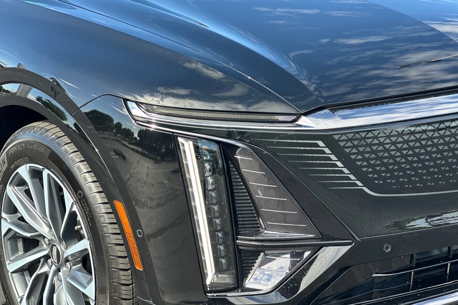 Certified 2024 Cadillac Lyriq Sport RWD image 45