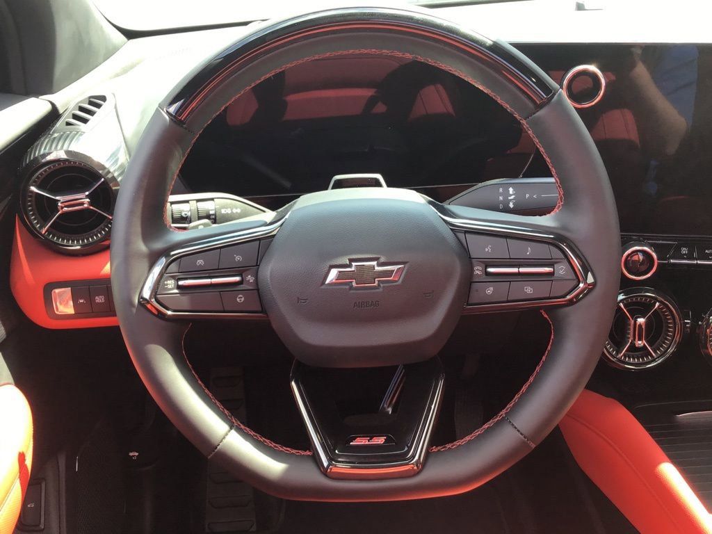 Used 2025 Chevrolet Blazer EV SS AWD/4WD image 32