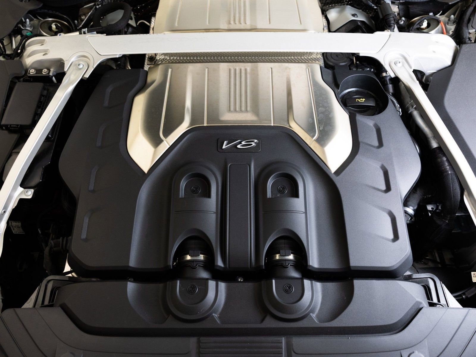 Used 2024 Bentley Continental GT AWD/4WD image 40