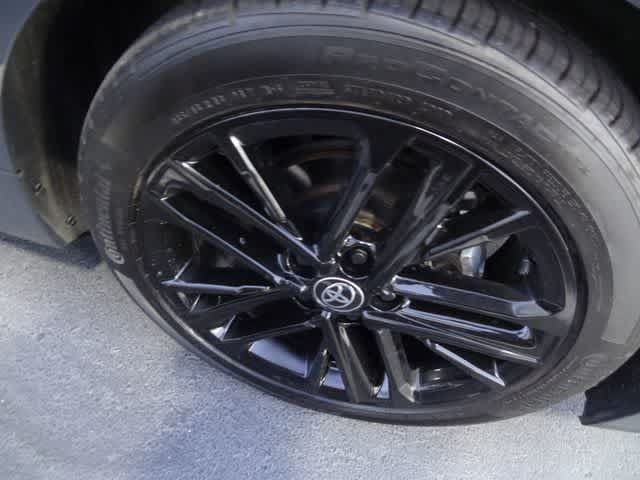 Used 2025 Toyota Camry SE FWD image 13