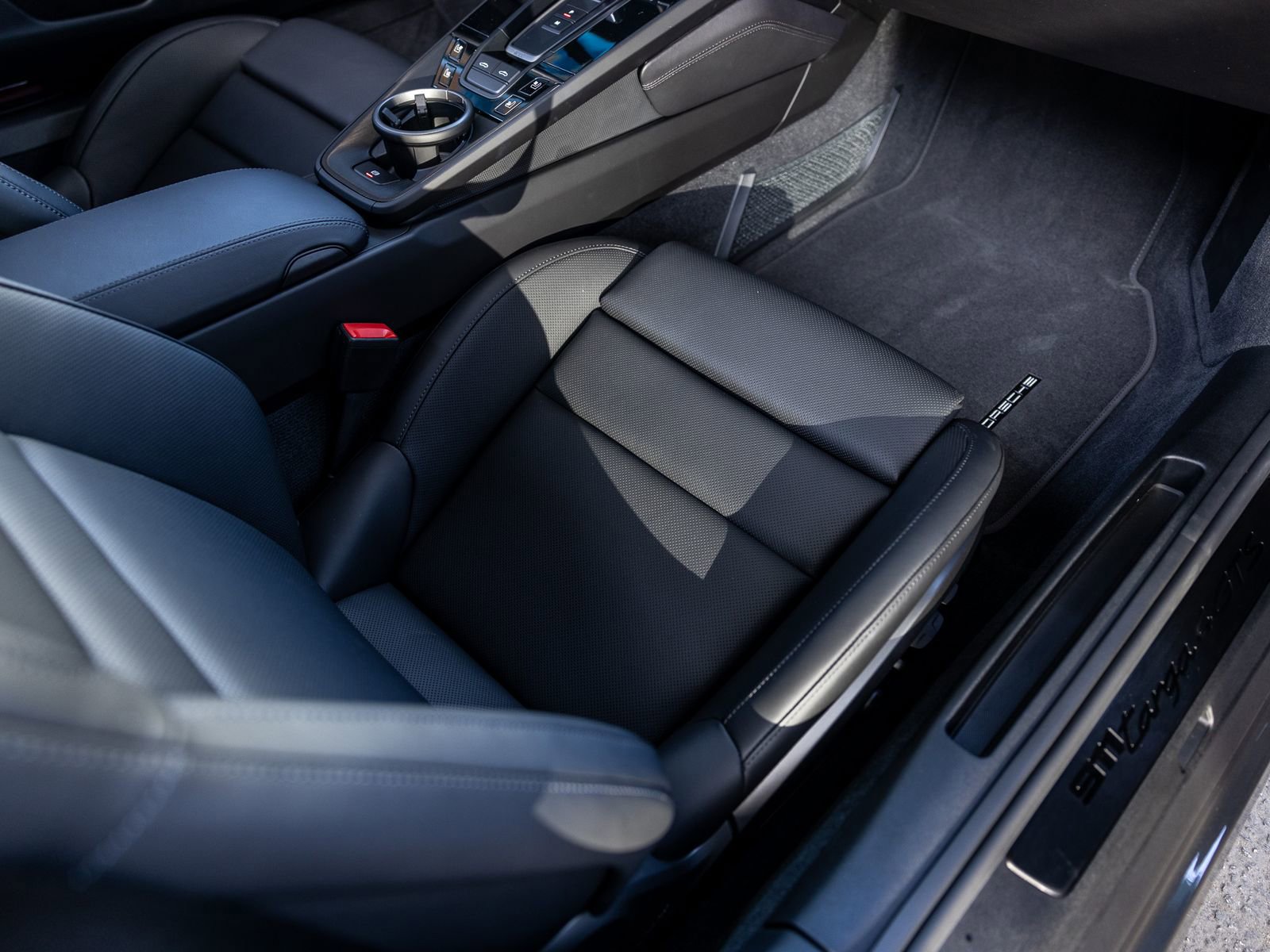 Certified 2024 Porsche 911 Targa 4 GTS image 49