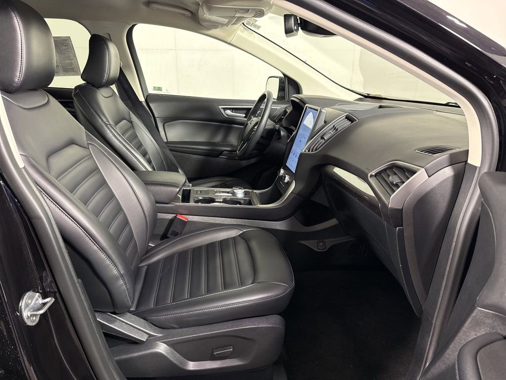 Certified 2024 Ford Edge SEL image 14