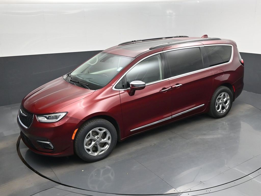 Used 2022 Chrysler Pacifica Limited image 45