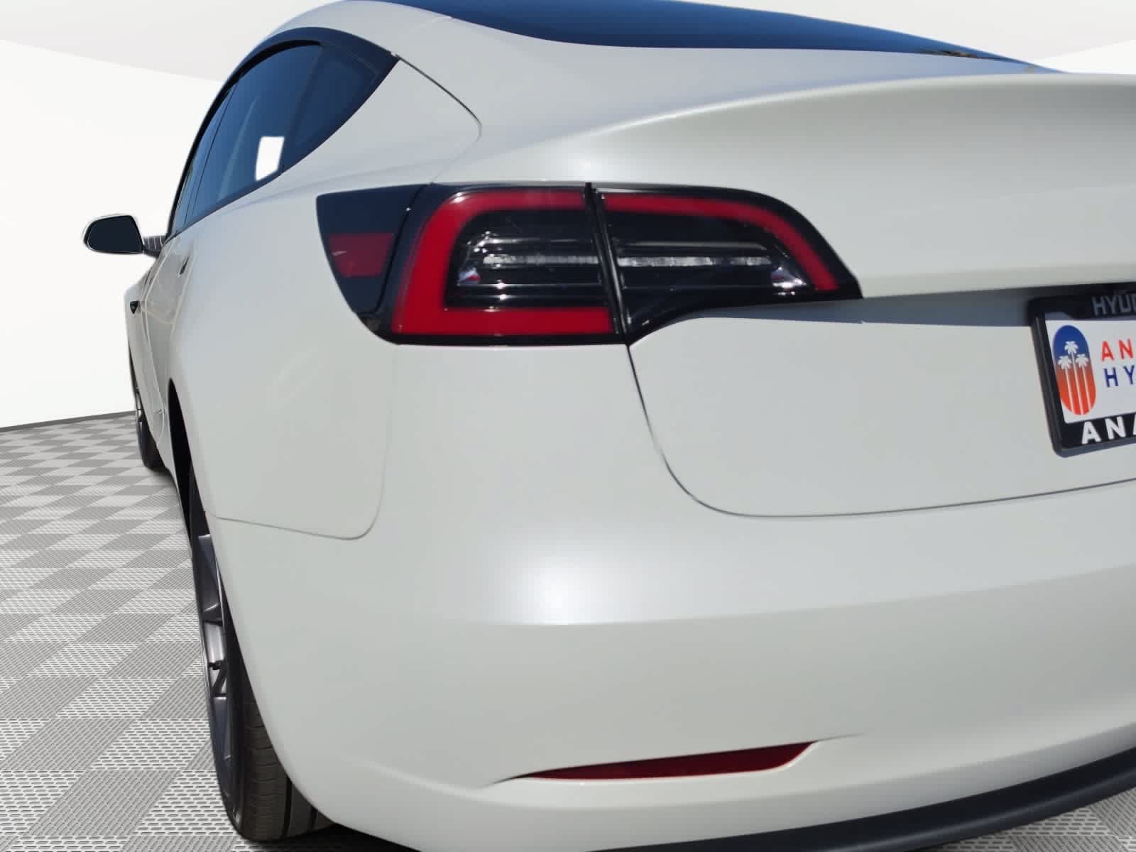 Used 2023 Tesla Model 3 Standard Range RWD image 11