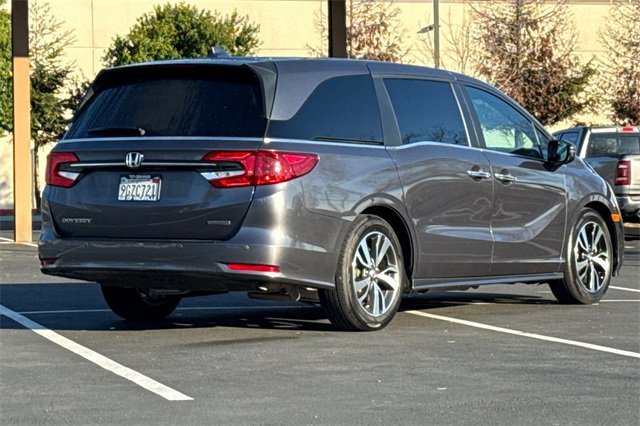 Used 2023 Honda Odyssey Touring image 5