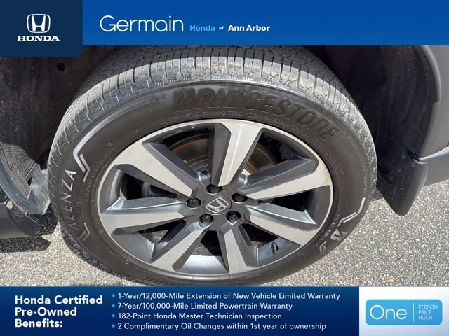 Certified 2025 Honda Pilot Touring image 13