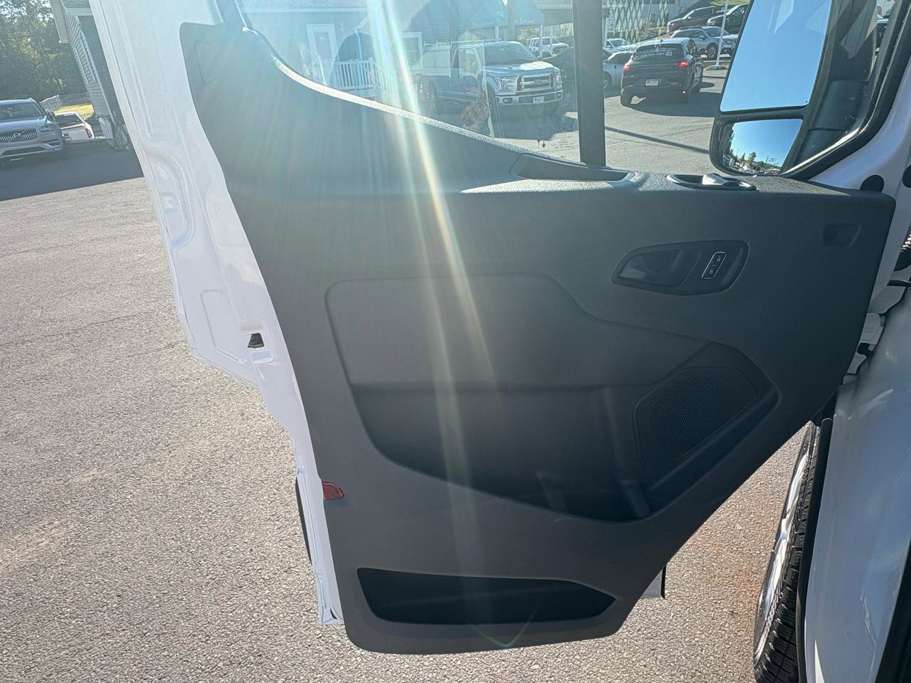 Used 2023 Ford Transit 250 Low Roof w/ Exterior Upgrade Package RWD image 15