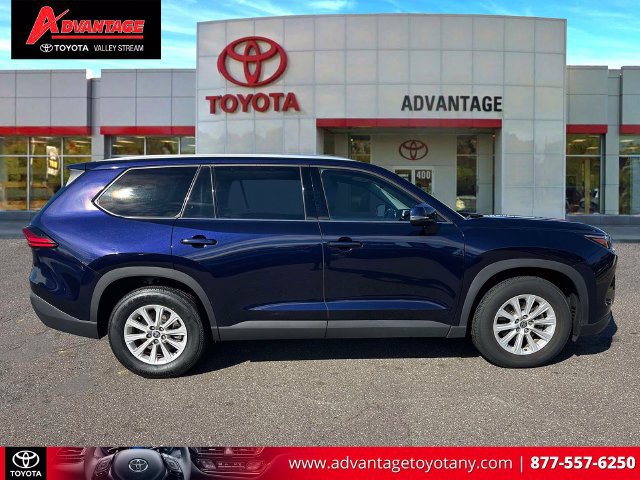 Used 2024 Toyota Grand Highlander AWD image 5