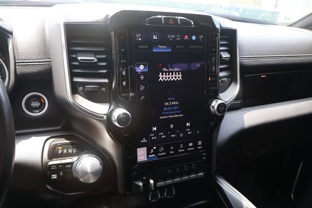 Used 2022 RAM 2500 Laramie w/ Night Edition AWD/4WD image 14