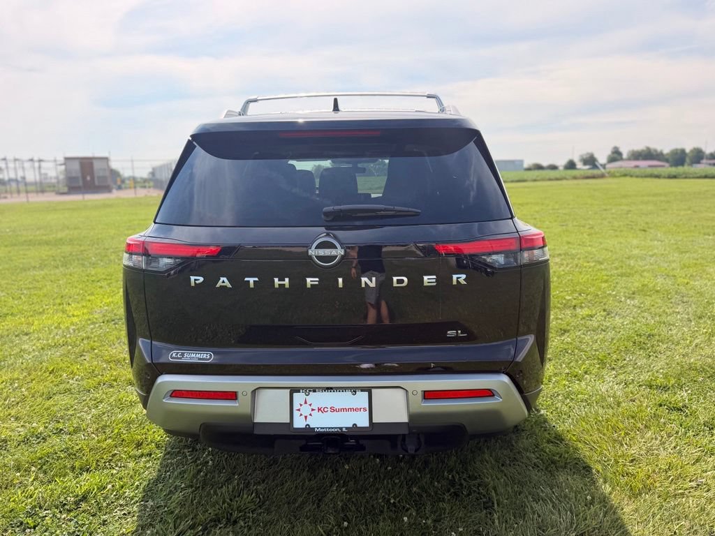 Certified 2025 Nissan Pathfinder SL w/ SL Premium Package FWD image 6