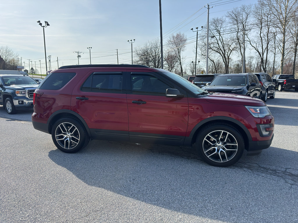 Used 2017 Ford Explorer Sport w/ Equipment Group 401A image 4