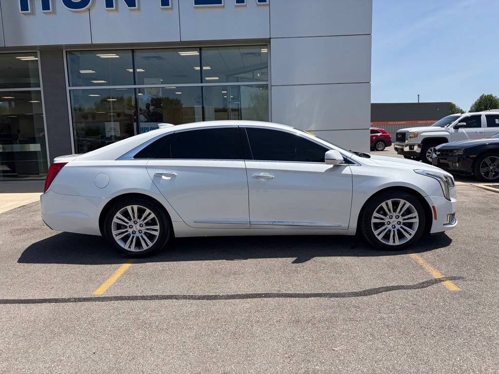 Used 2018 Cadillac XTS Luxury FWD image 9