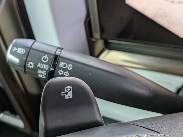 Certified 2025 GMC Hummer EV 2X AWD/4WD image 30