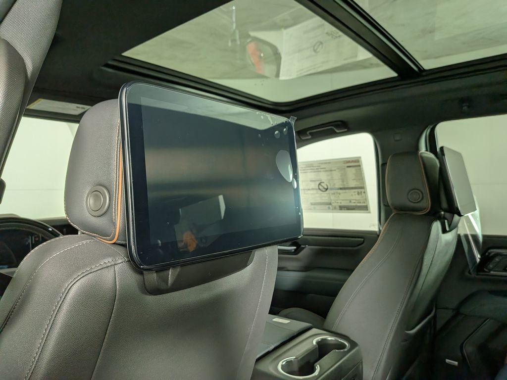 New 2026 GMC Yukon AT4 w/ AT4 Premium Plus Package image 37