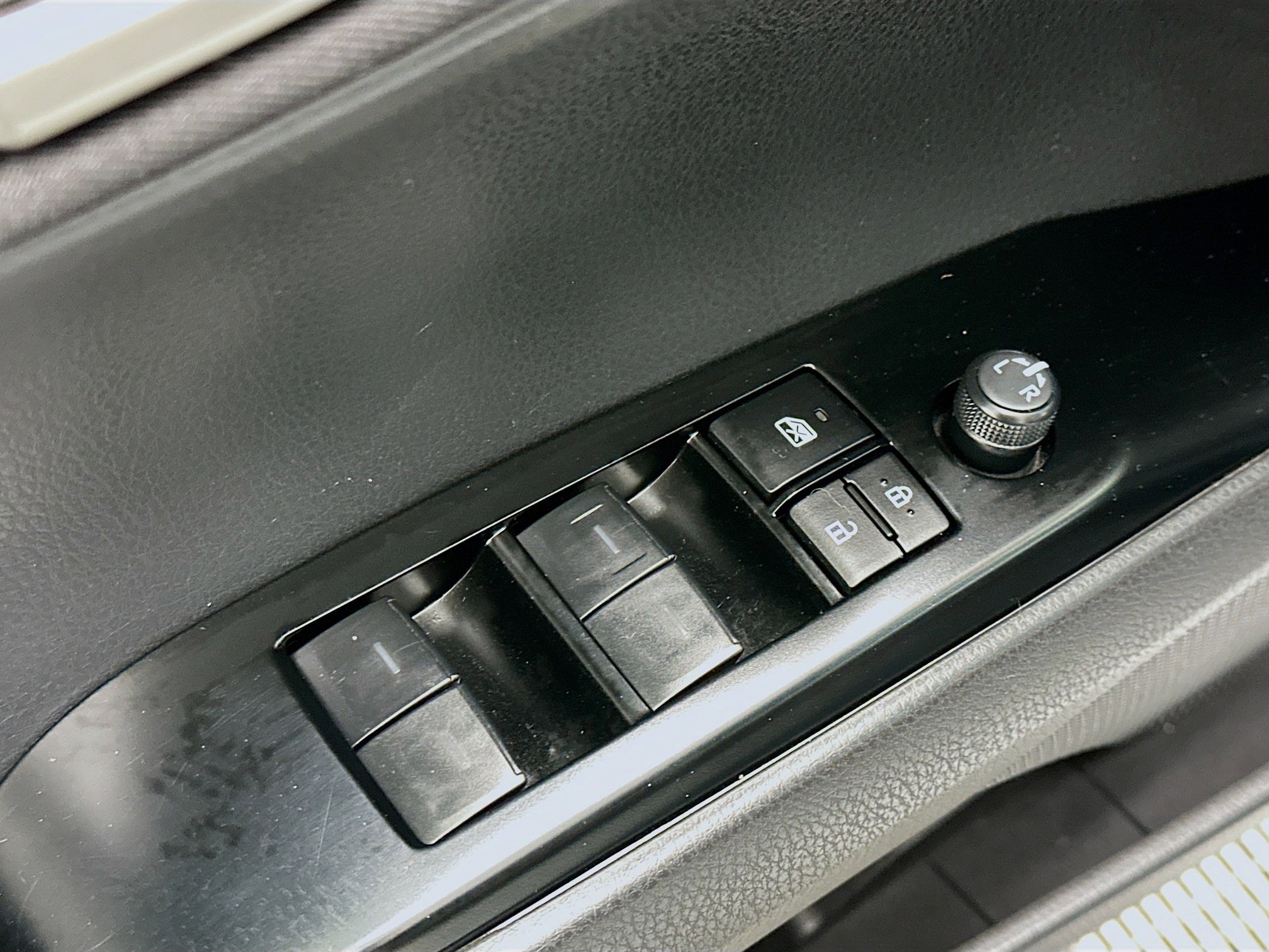 Used 2025 Toyota Camry LE image 15