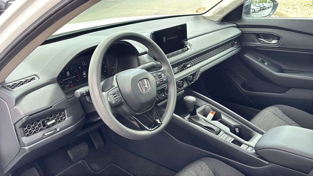 Certified 2025 Honda Accord SE image 26