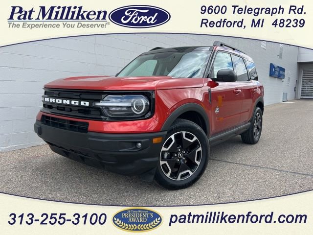 Certified 2023 Ford Bronco Sport Outer Banks w/ Tech Package AWD/4WD image 1