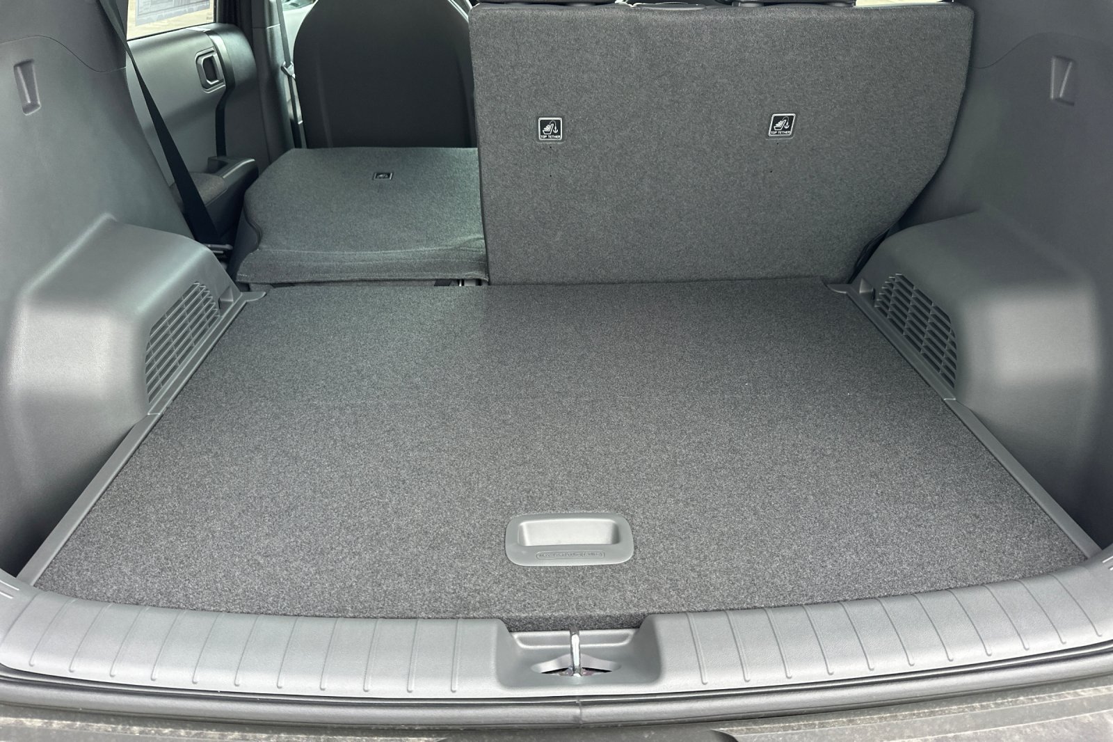 New 2027 Kia EV3 Wind FWD image 15